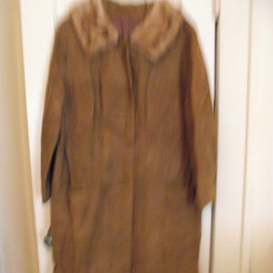 Suede coat with Fox fur collar